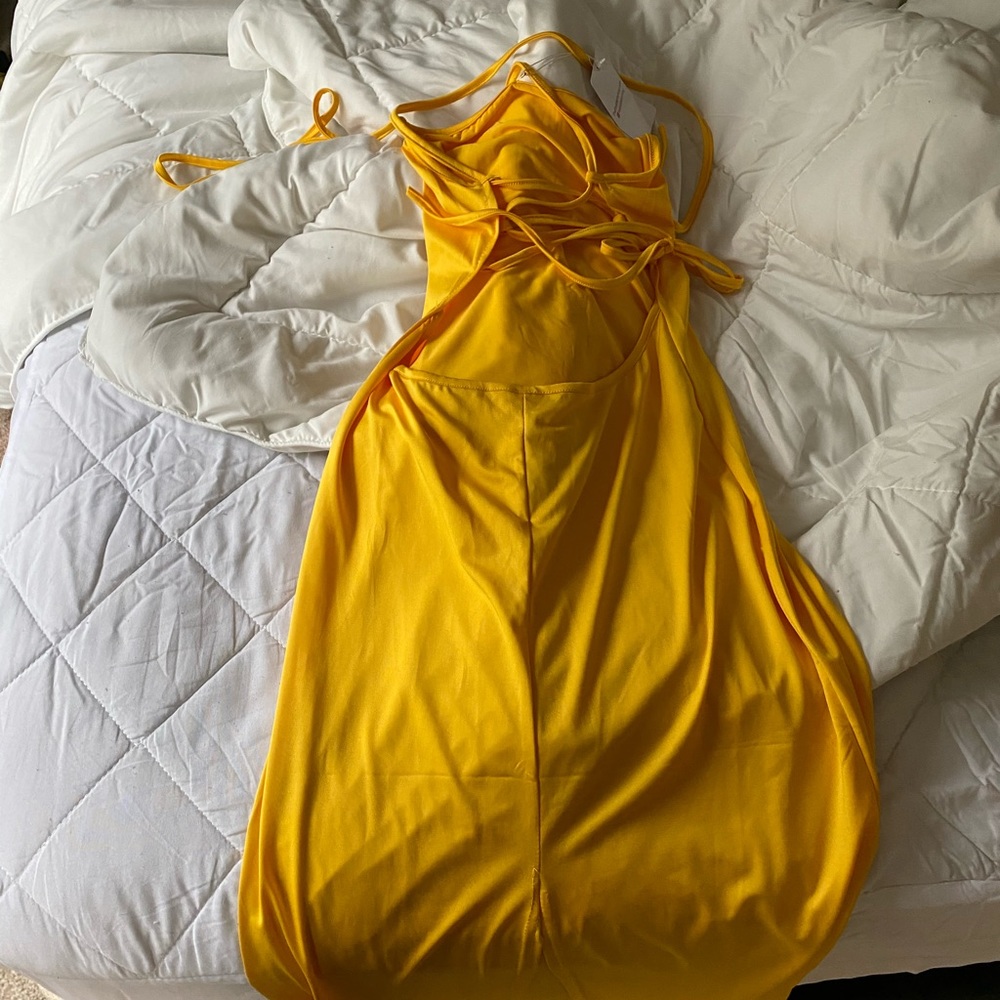 Dress - Picture 4 of 4